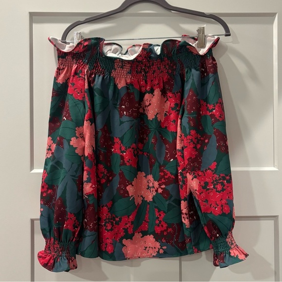 Tuckernuck Off Shoulder Top - Picture 1 of 7